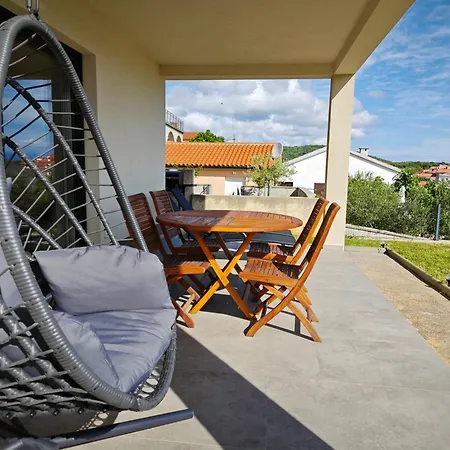 Appartement Krtica 1 *