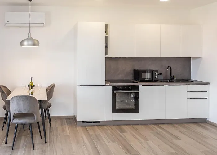 Appartement Krtica 1 *